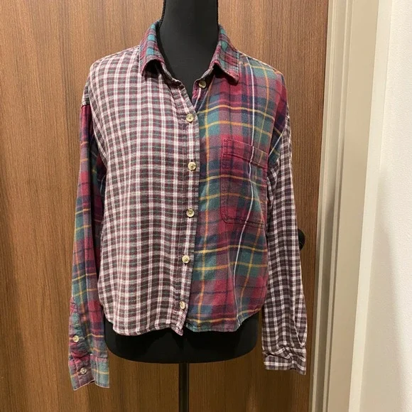 AMERICAN EAGLE Women Cozy Cabin Cropped Flannel Size Large Plaid Upcycled Grunge - Picture 3 of 14
